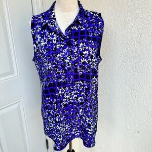 ANN TAYLOR. Blue,White, Black floral printed, Sleeveless top. Size Large.